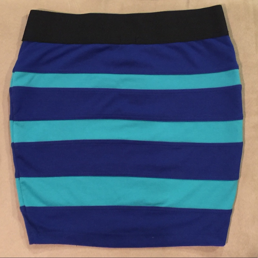 Blue stripedmini skirt